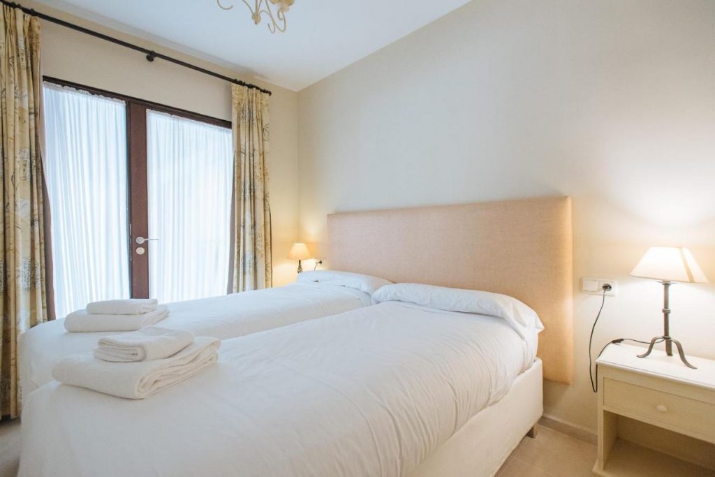 AT apartamentos & VTV Conde de Torrejón 10 Sevilla
